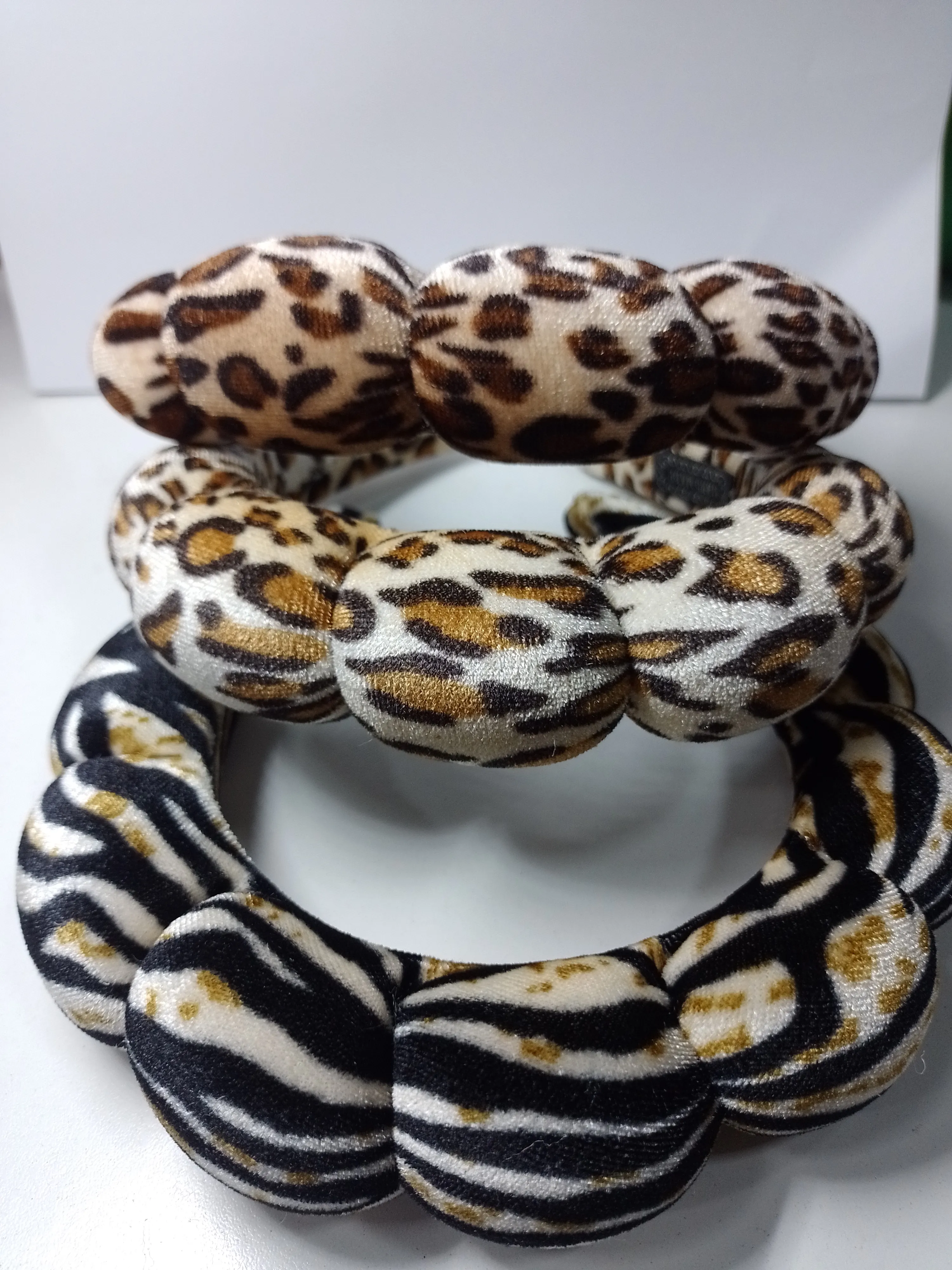 vinchas skincare animal print