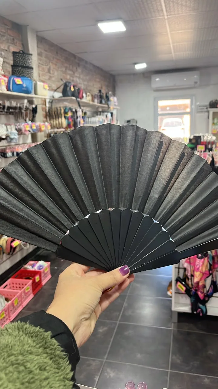 abanico pvc negro