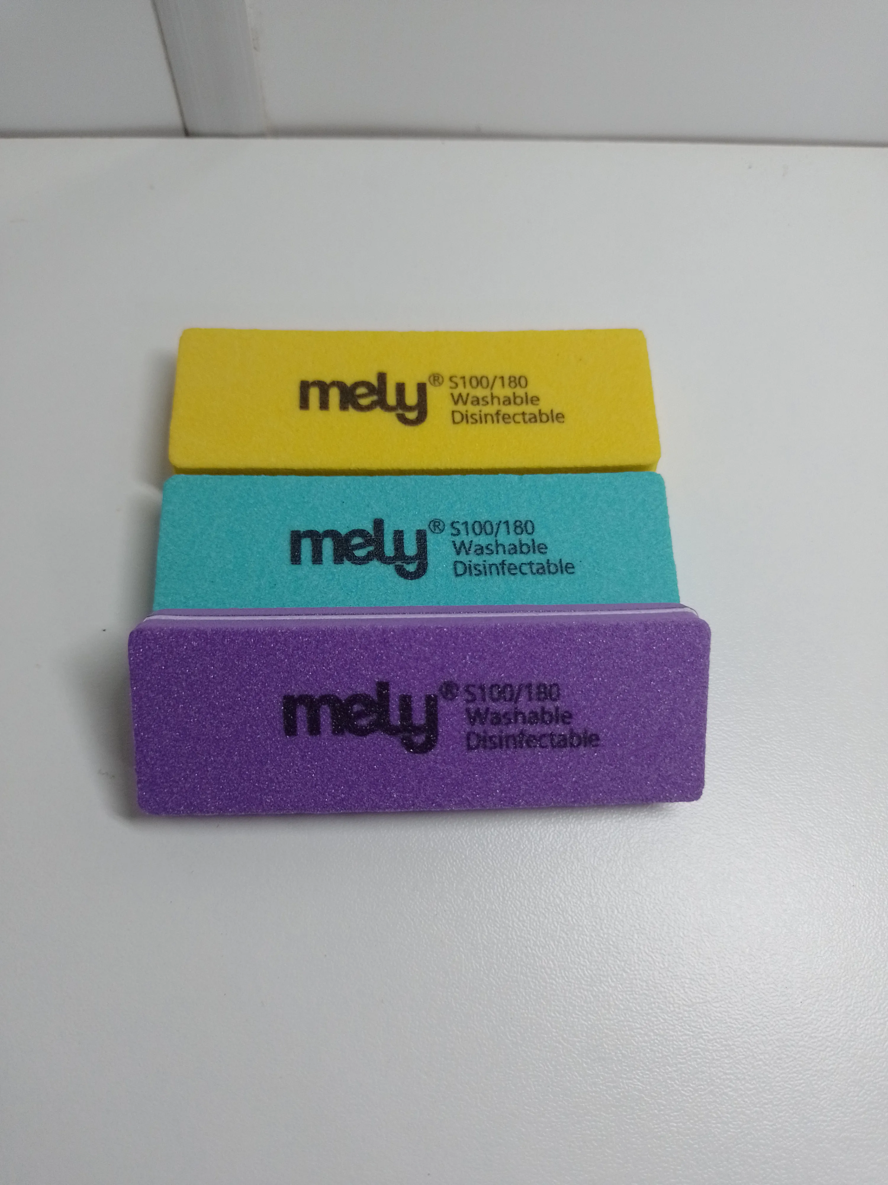 Lima sponge chica mely y charm