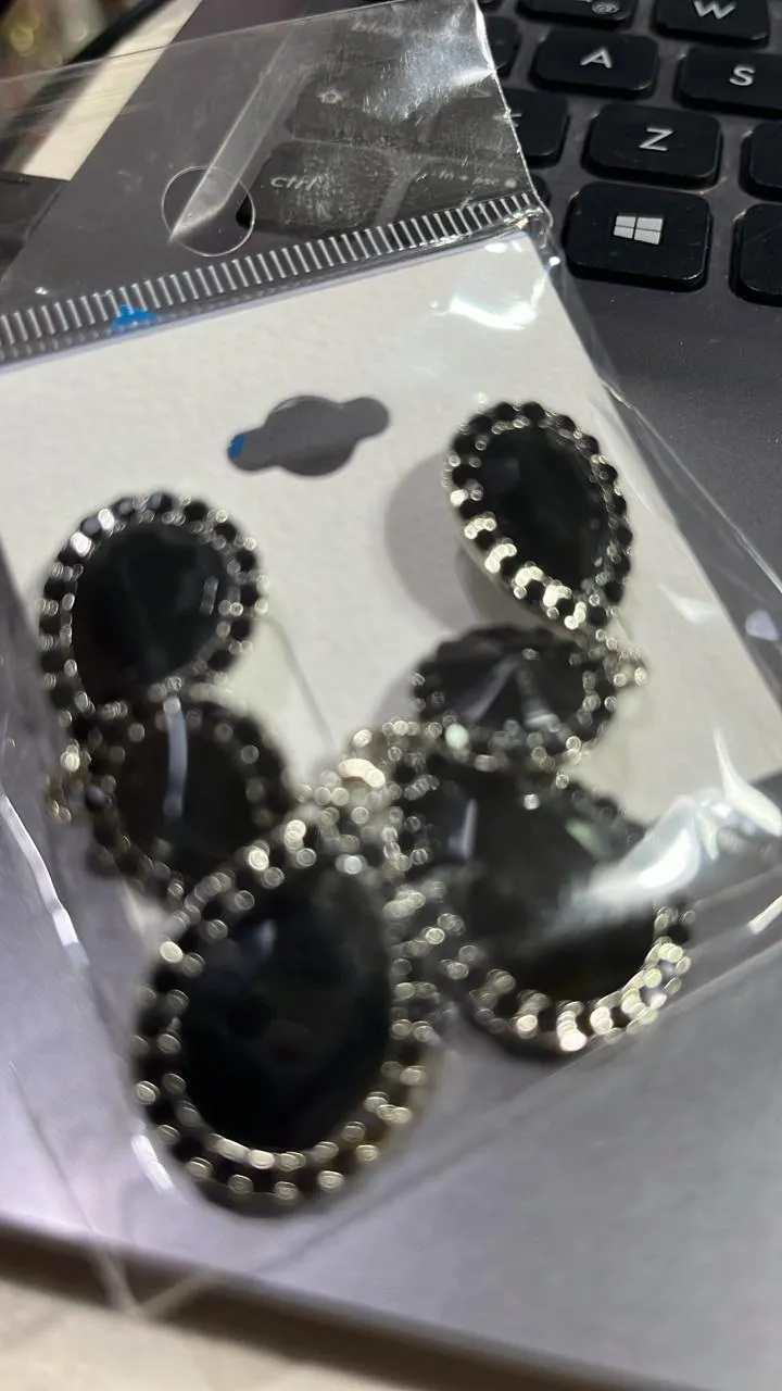 aros gemas negro