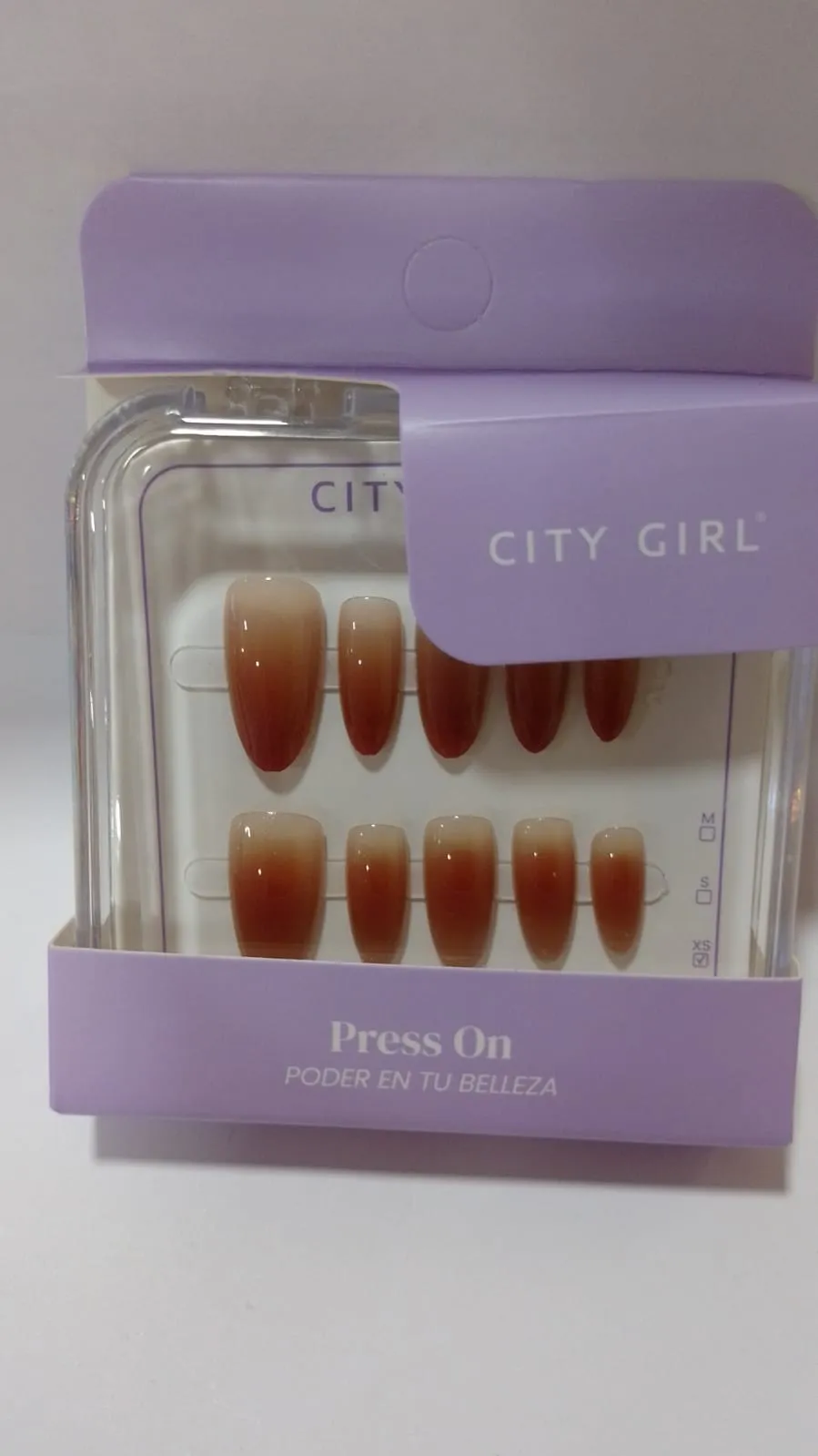 press on almendra city girl