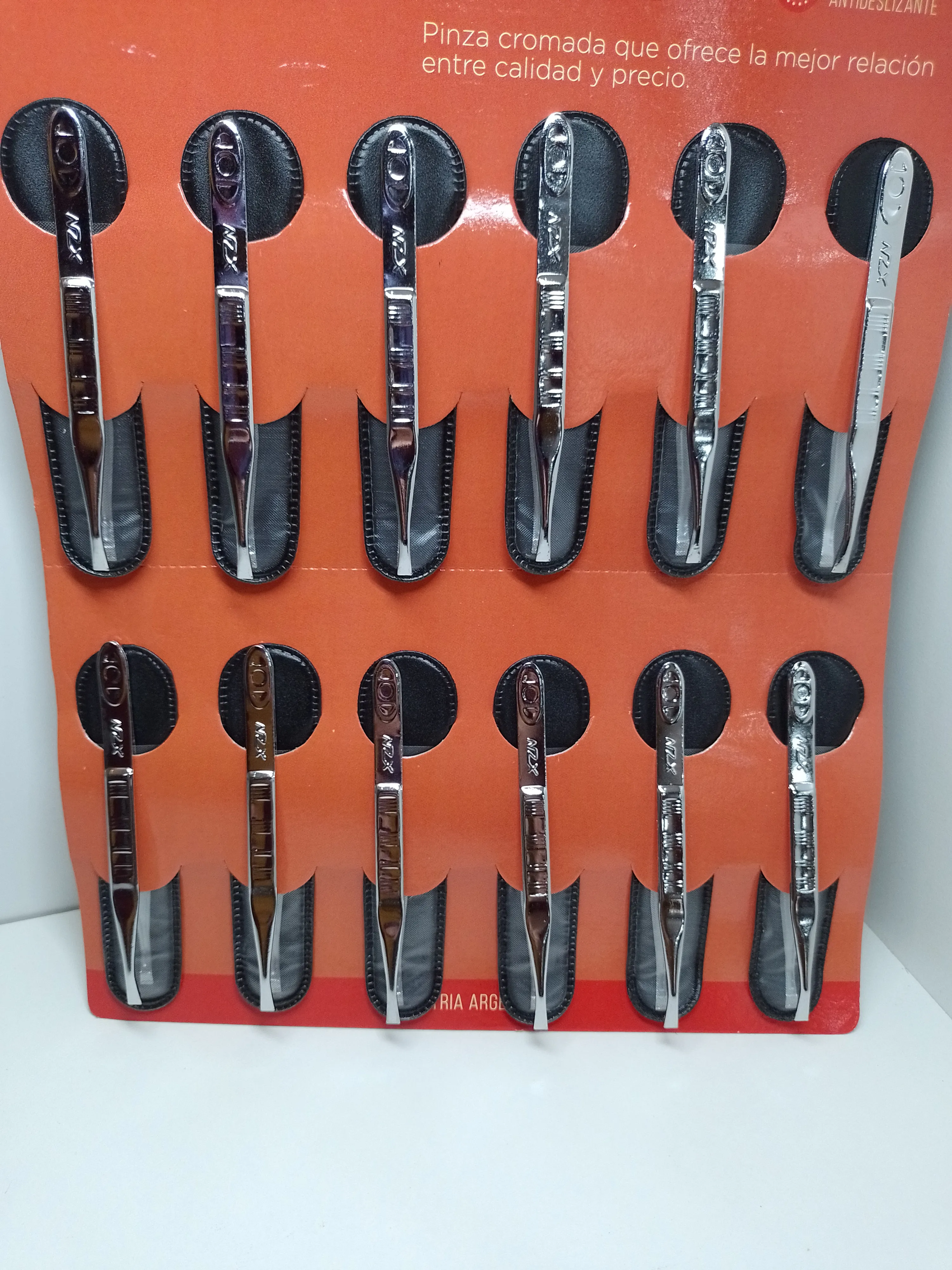 Pinza de Depilar Maciza (420)