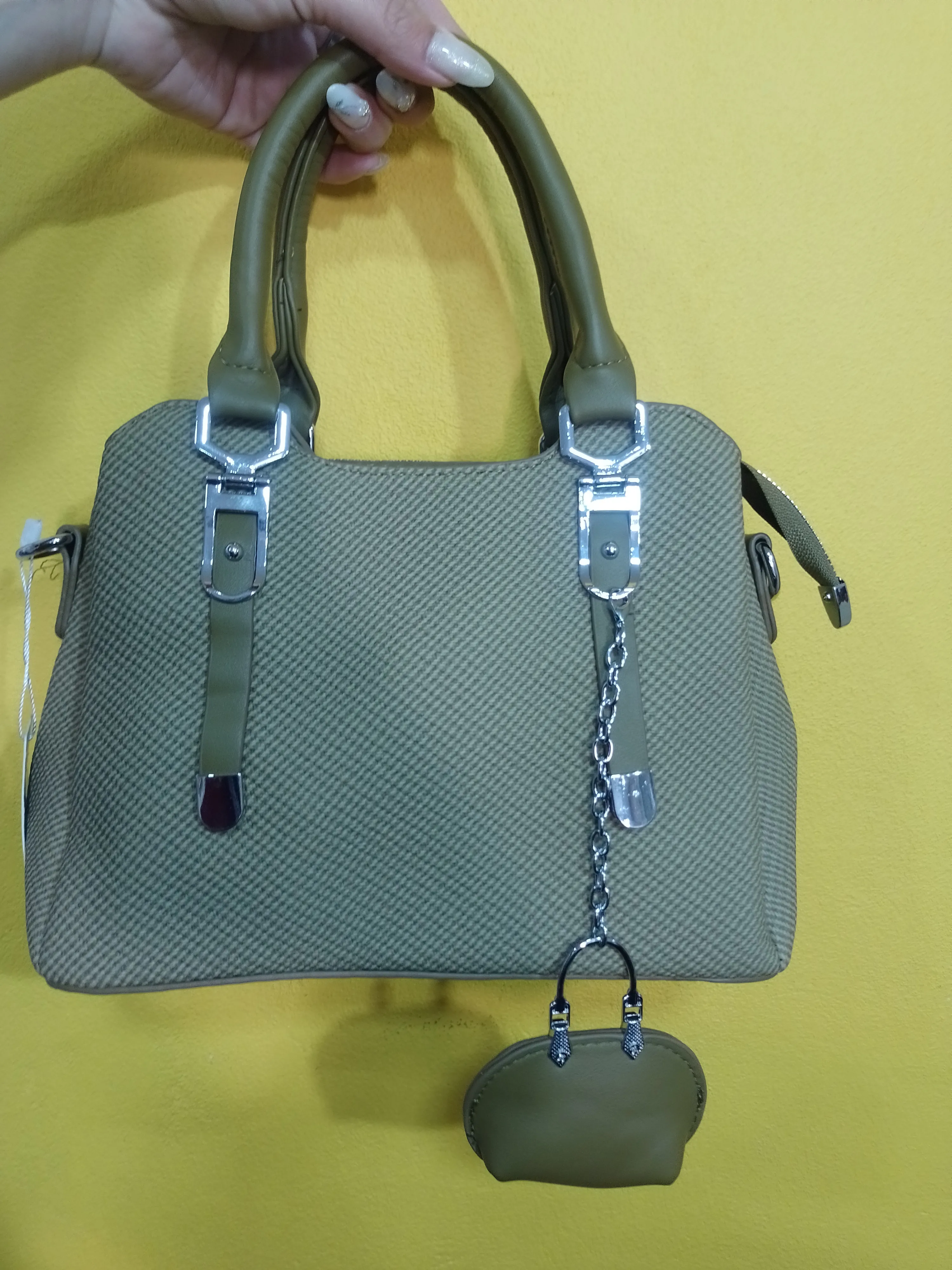 cartera verde