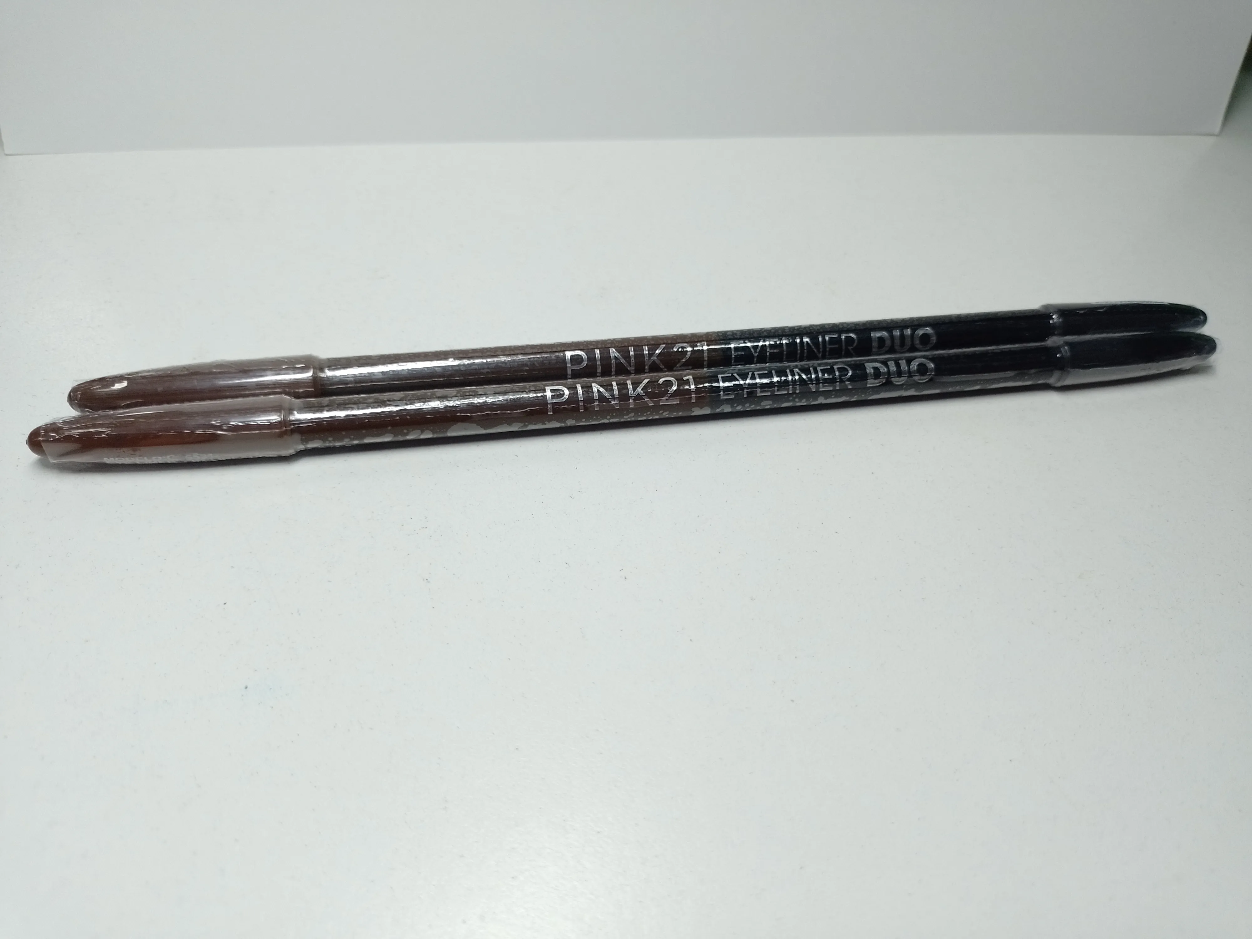 delineador de ojos duo pink 21