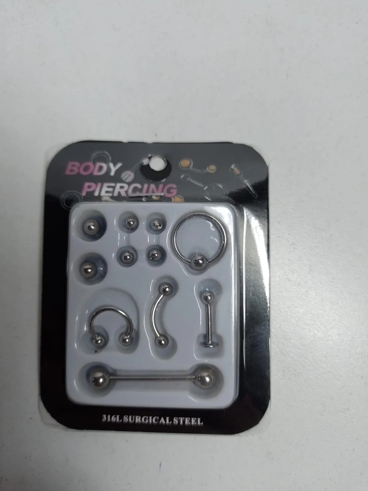 set de piercing en cajita