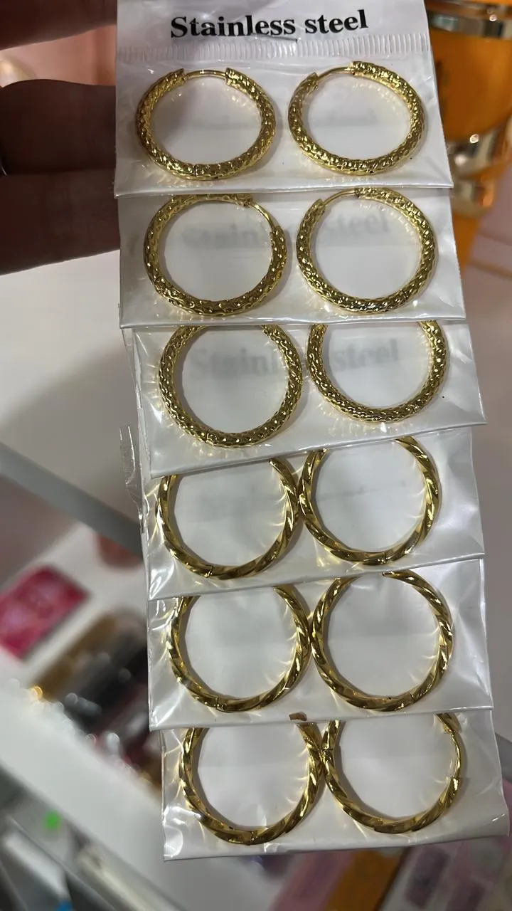 aro argolla acero dorado calada mediana