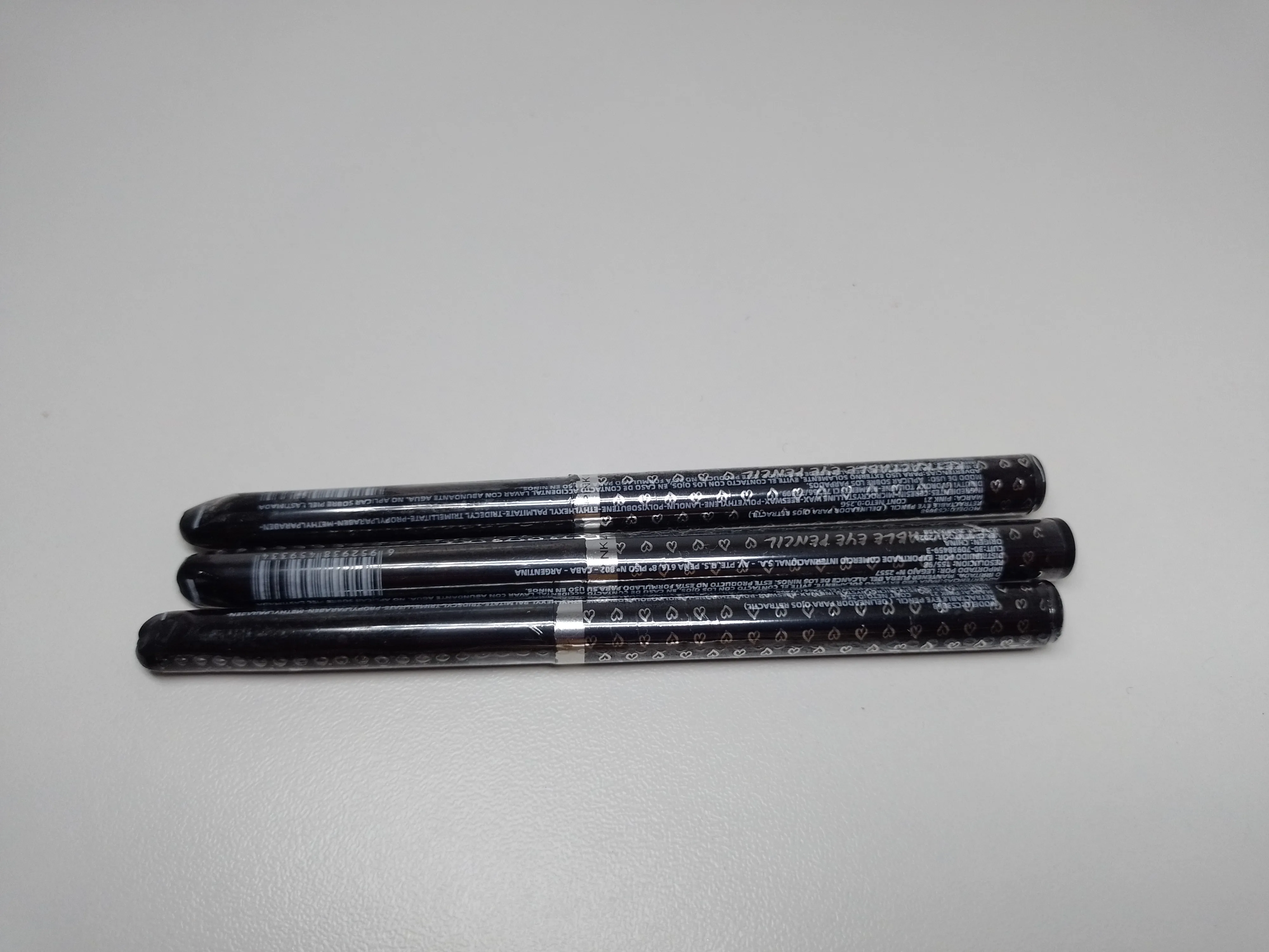 Delineador Retractil Negro Pink 21