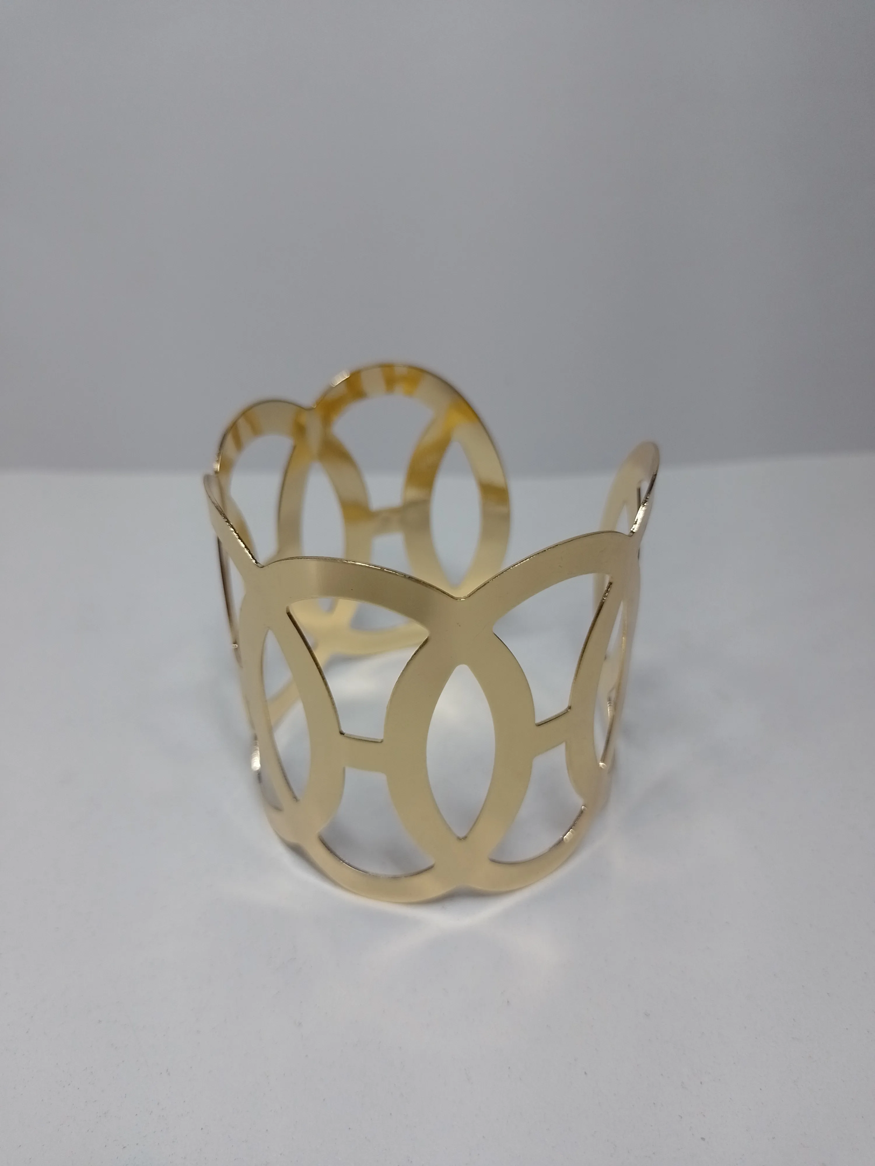 pulseras dorado y plata