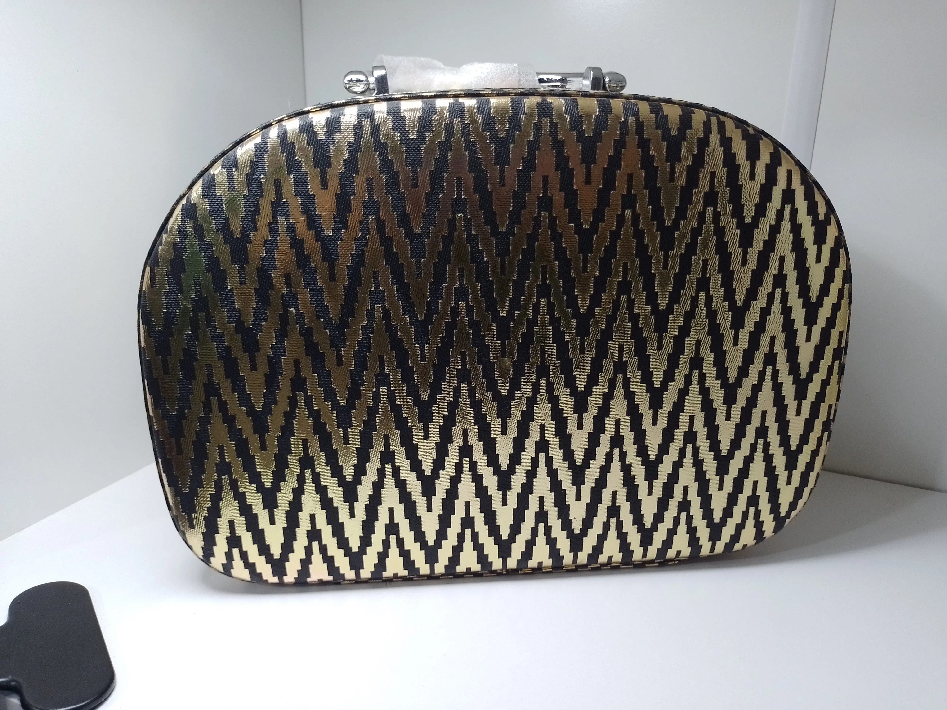 Porta Cosmeticos Grande Dorado