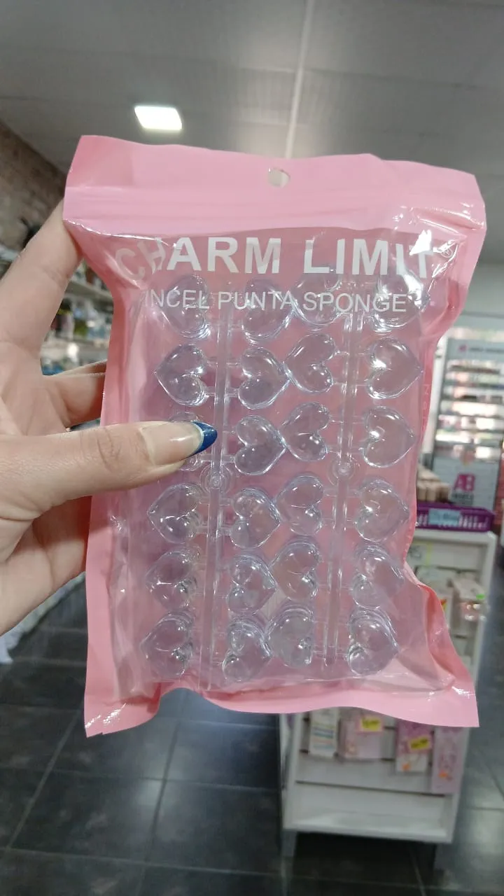 muestrario corazón charm limit
