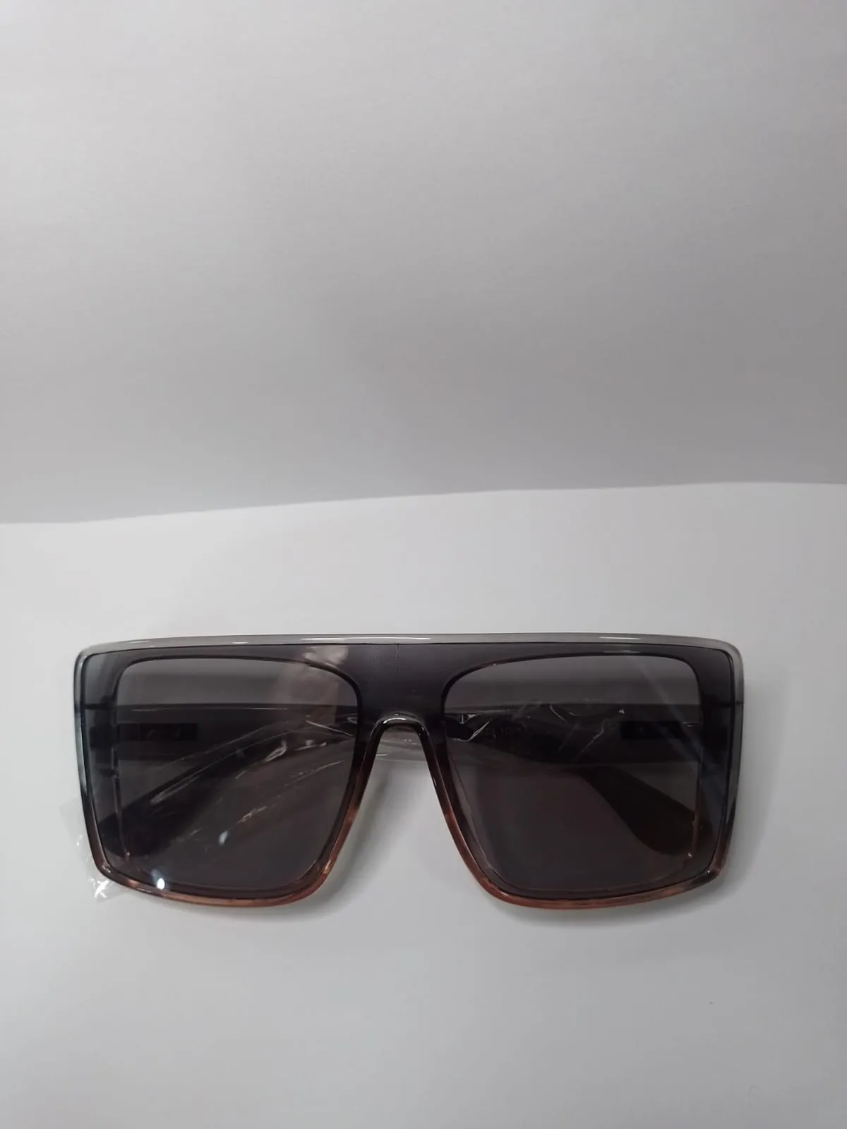 anteojo de sol asteroid grey