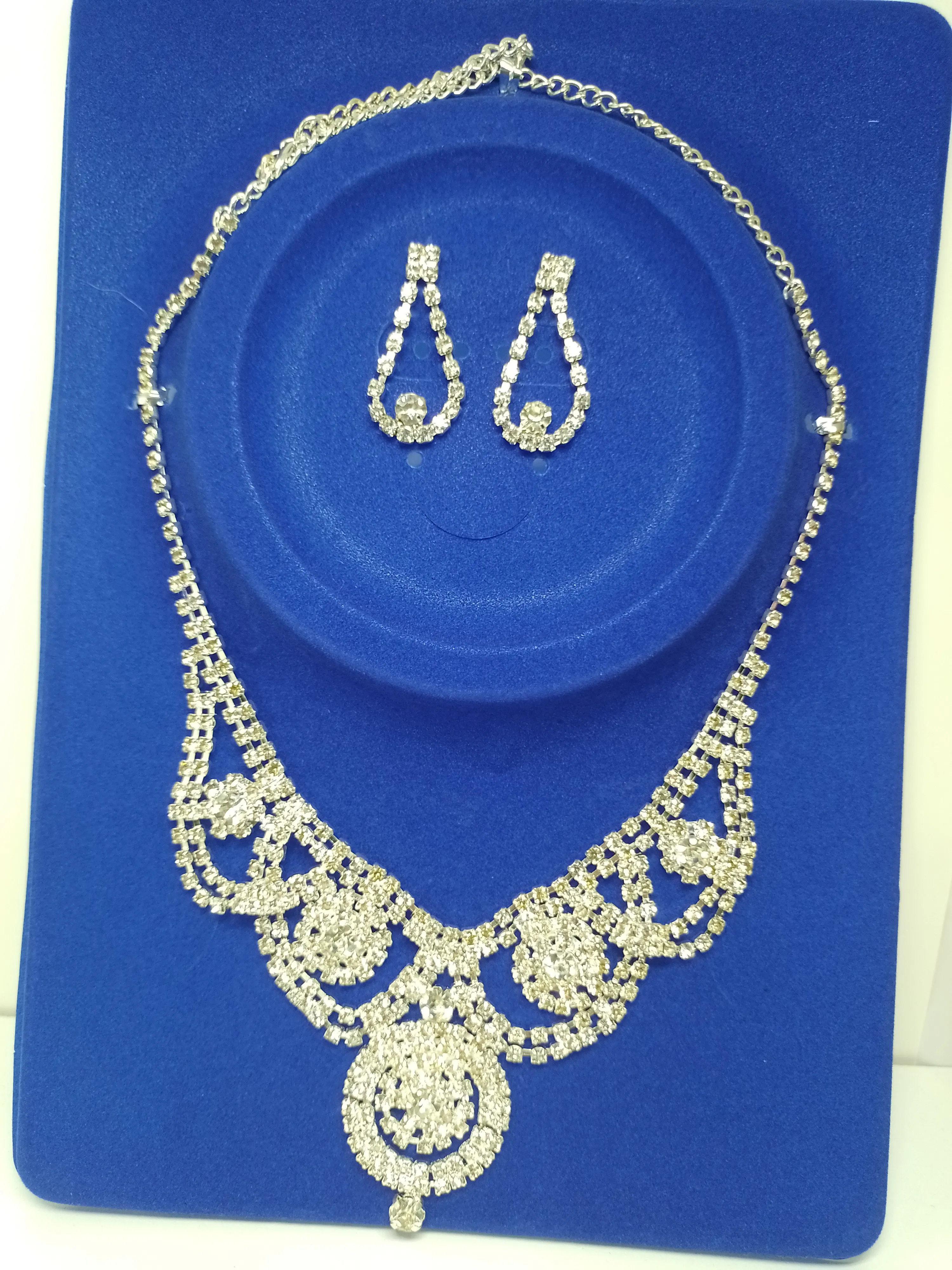 Collar Fiesta Con Aros Estuche Azul