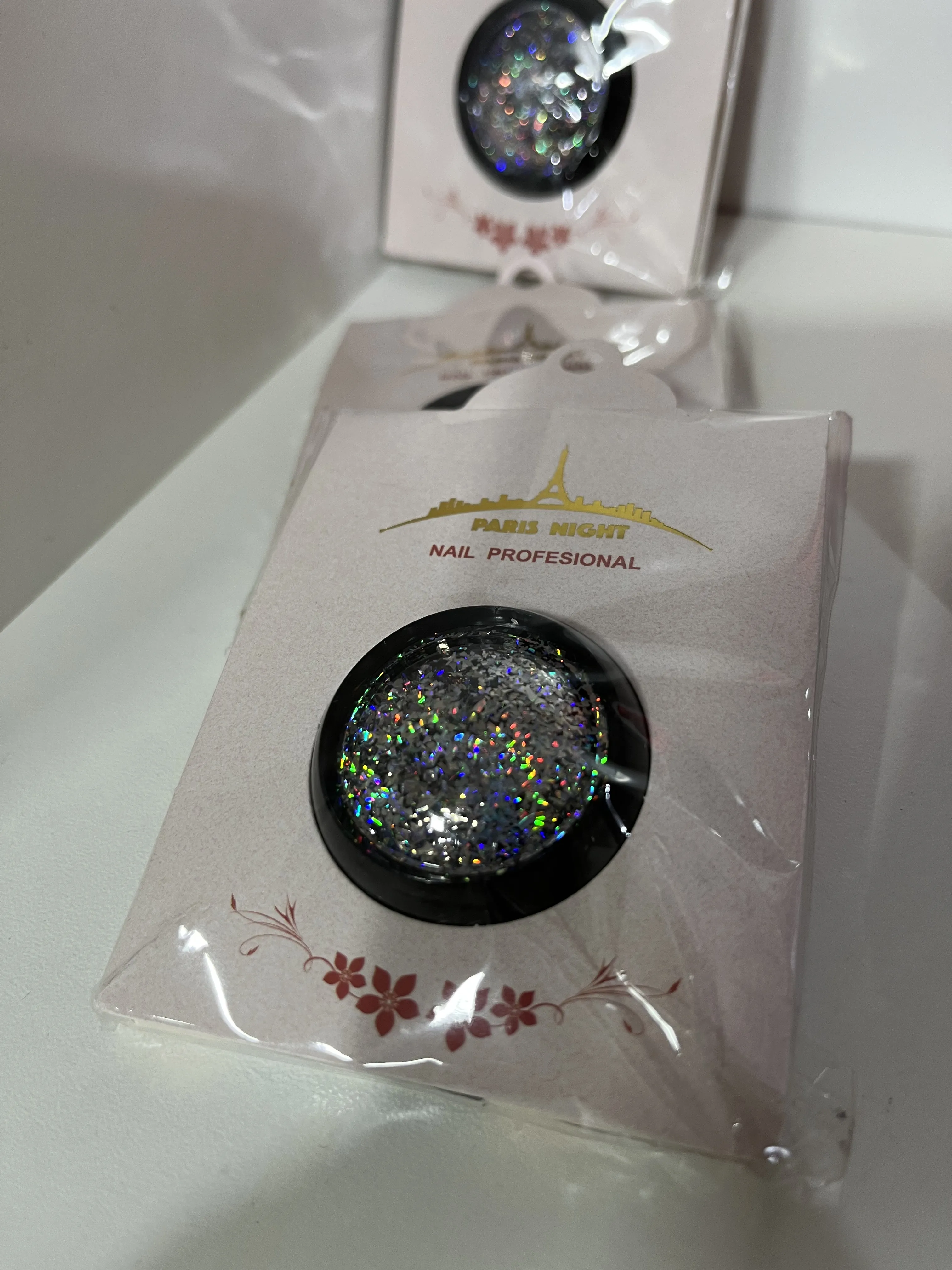 brillo holografico color plata paris night