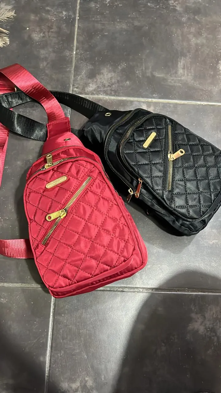 bandolera matelase negra y bordo