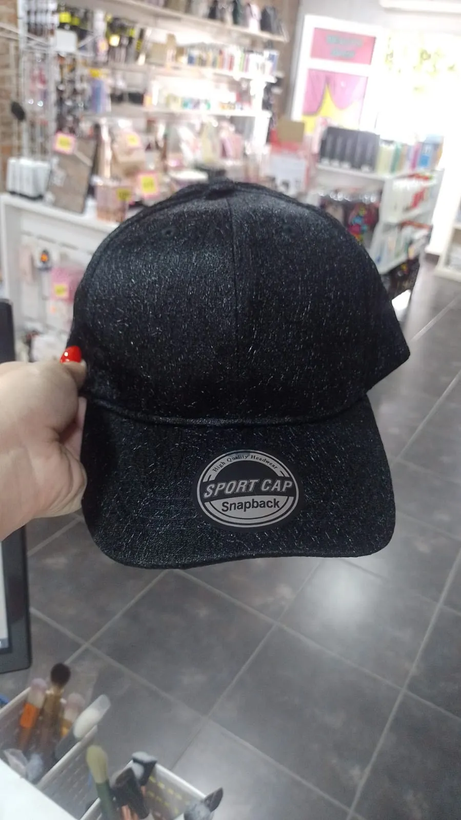 gorra negra