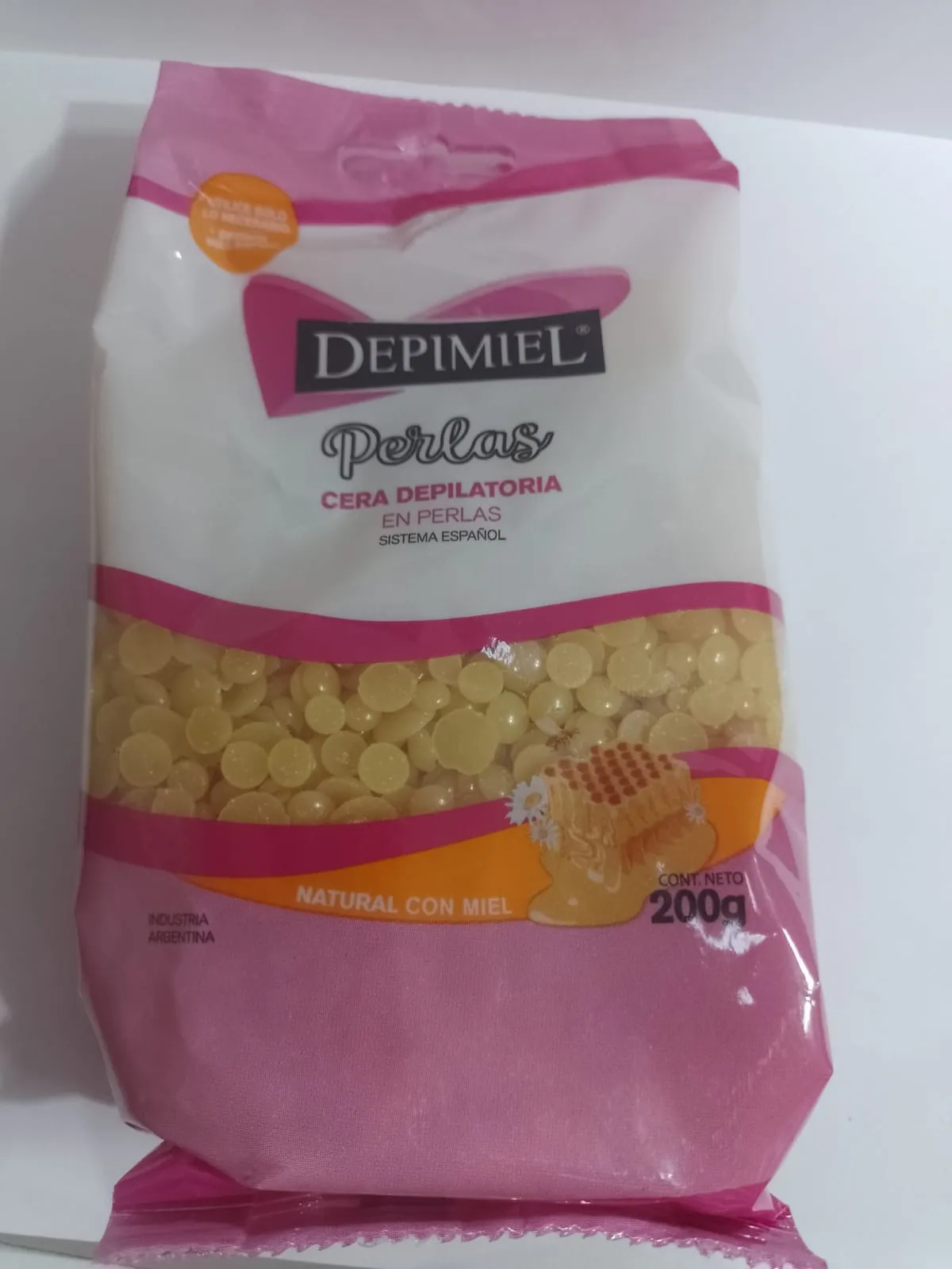 cera en perlas x 200 gs  natural