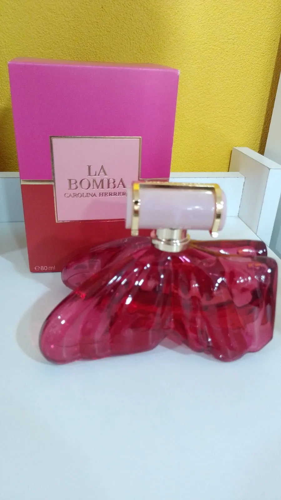 perfume la bomba